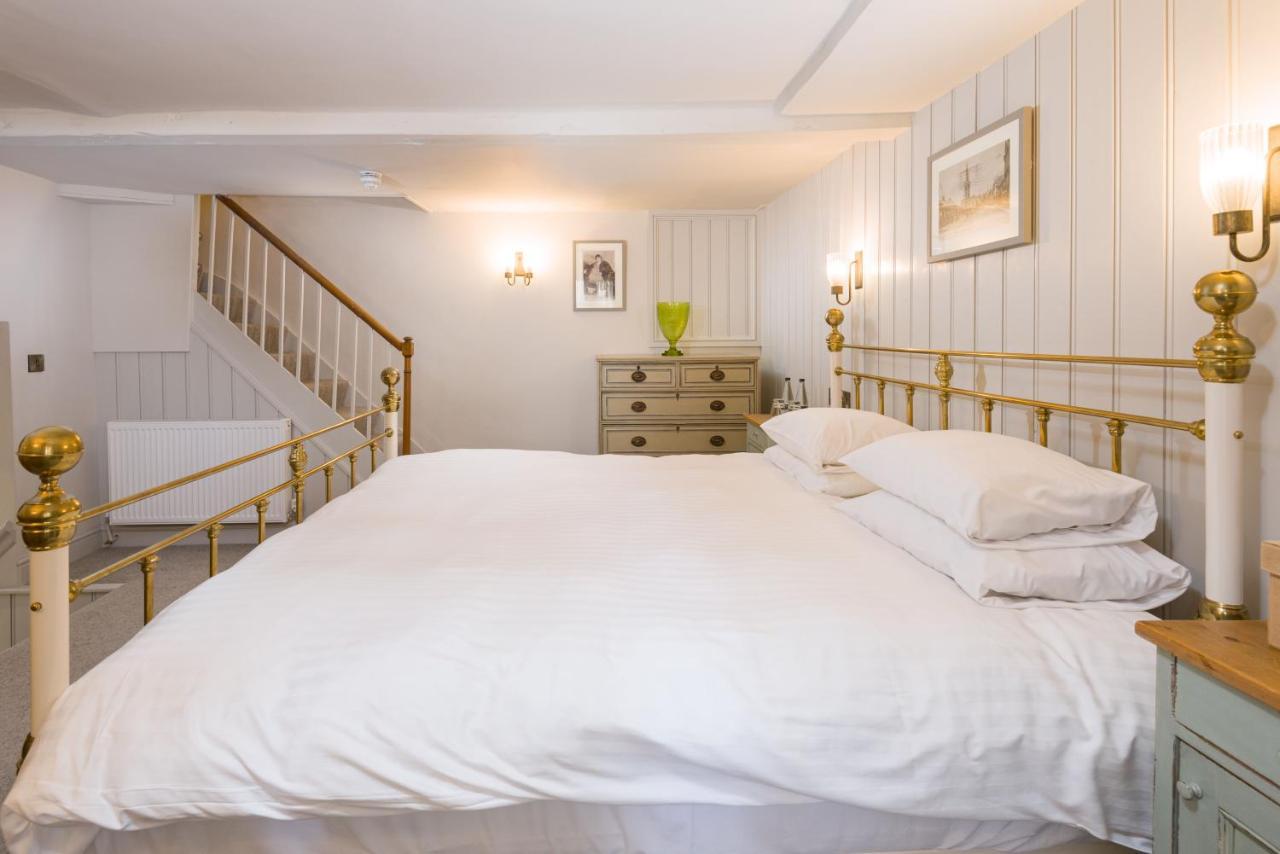 Crown Hotel Stamford Kültér fotó