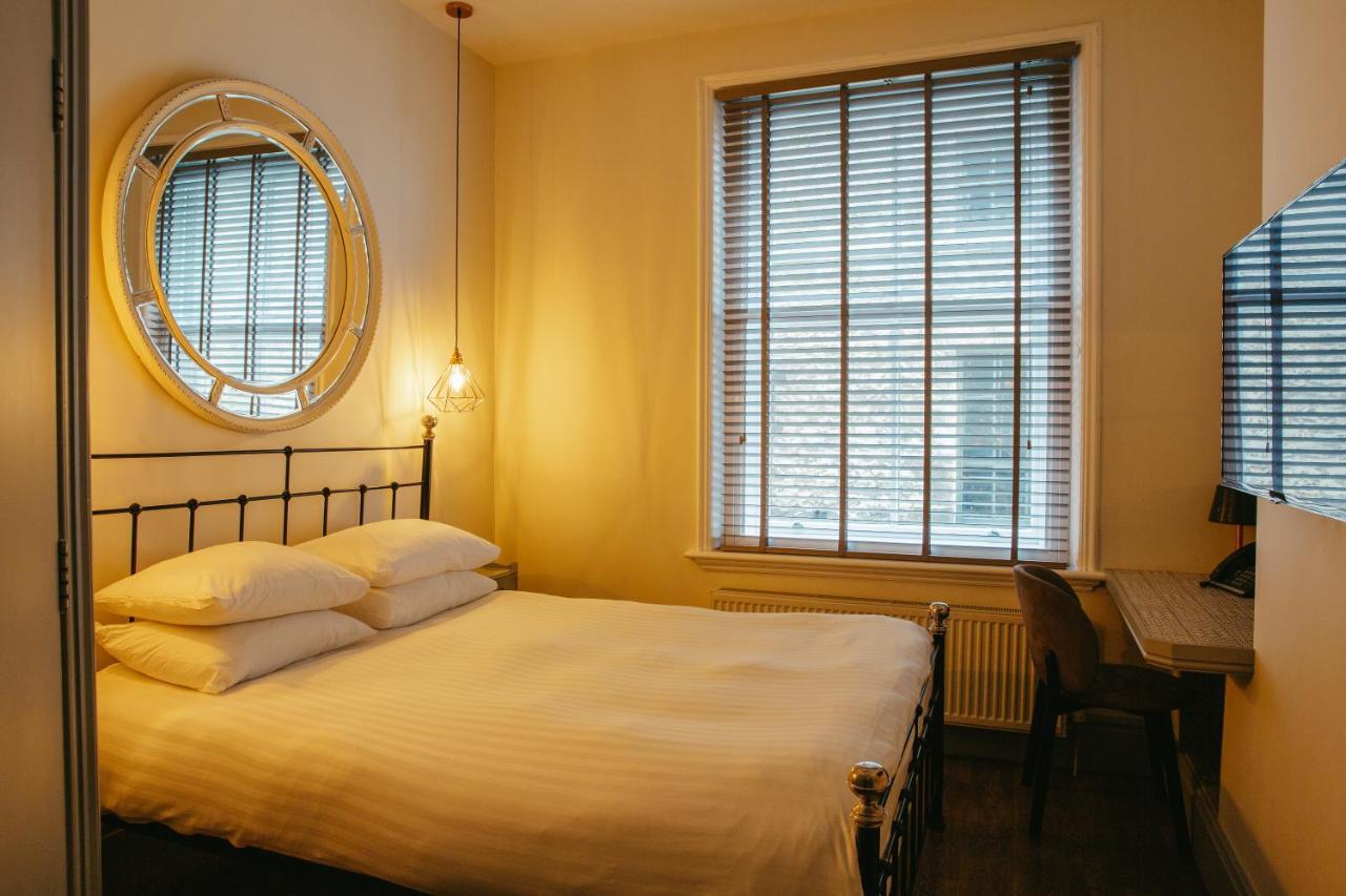 Crown Hotel Stamford Kültér fotó